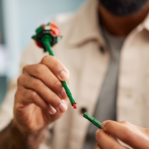 Klocki LEGO ICONS Bukiet róż 10328