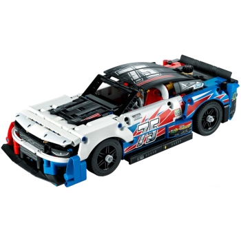 Lego TECHNIC Nowy Chevrolet Camaro ZL1 z serii NASCAR 42153