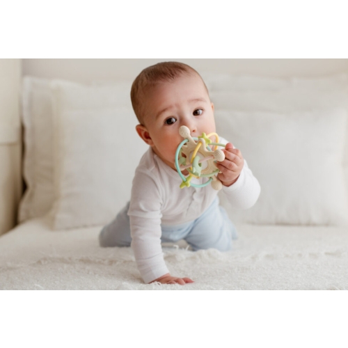 Gryzak Grzechotka Dla Niemowląt Kosmos pastelowa GiliGums 45520