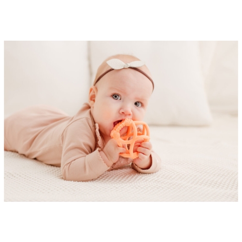 Gryzak piłka brzoskwiniowa GiliGums 50099