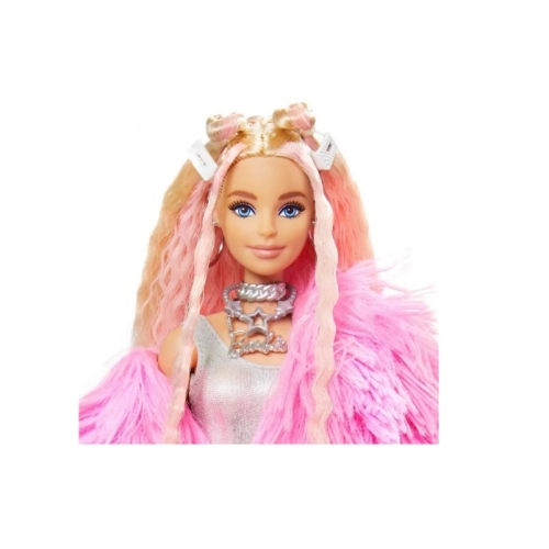 Barbie extra moda