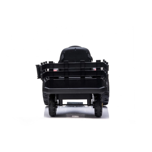 Traktor z przyczepą na akumulator