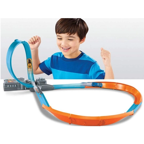 Tor z Napędem Ósemką Mattel GGF92