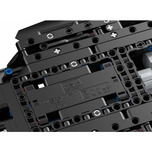 R/C 1:14 Audi RS Q e-tron Klocki 1046el. RASTAR